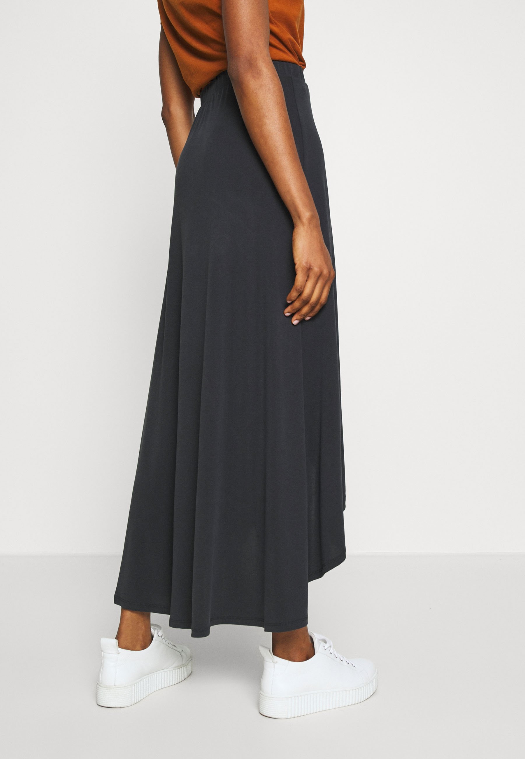 Object ANNIE Maxiskjørt blacksvart Zalando.no Object Petite OBJANNIE SKIRT PETIT - Maxiskjørt - black