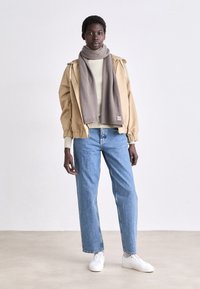 Calvin Klein CHUNKY OPEN SCARF - Écharpe - cinder