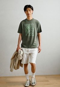 Scotch & Soda RELAXED FIT LOGO - Print T-shirt - thyme