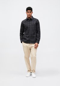 Belstaff OUTPOST SHIRT - Krekls - major brown/dark ink/charcoal