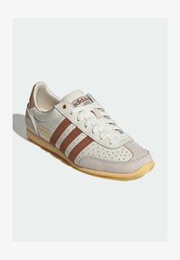 Valimata, off white/dusky bronze-coloured/brown desert