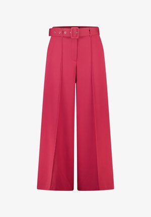 Fuchsia wijde broek met hoge taille, voorplooien en een bijpassende stoffen riem met een rechthoekige gesp.