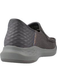 Skechers 204804S  MARRON 43  - Scarpe senza lacci - gris