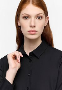 Eterna Camicia - schwarz