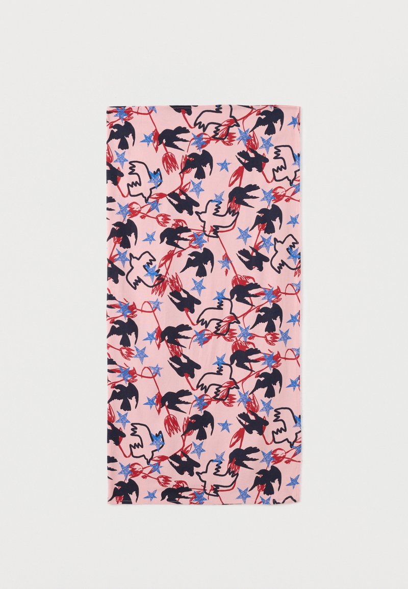 Tessuto rosa con un motivo di uccelli neri e bianchi, linee floreali rosse e stelle blu sparse.