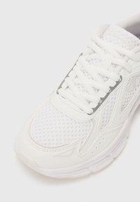 Champion RT25 - Training shoe - white/light grey