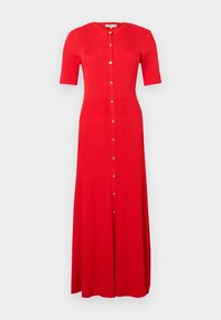 Κόκκινο μάξι φόρεμα με ριγέ ύφασμα, κοντά μανίκια, στρογγυλή λαιμόκοψη και χρυσά κουμπιά που διατρέχουν το μπροστινό μέρος. Ομαλή υφή με εφαρμοστό μπούστο.