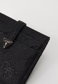 Guess CRESIDIA TAB CARD CASE - Wallet - black