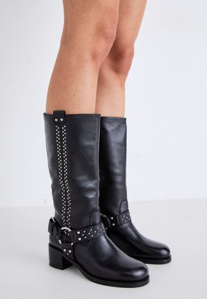 Botas camperas - black