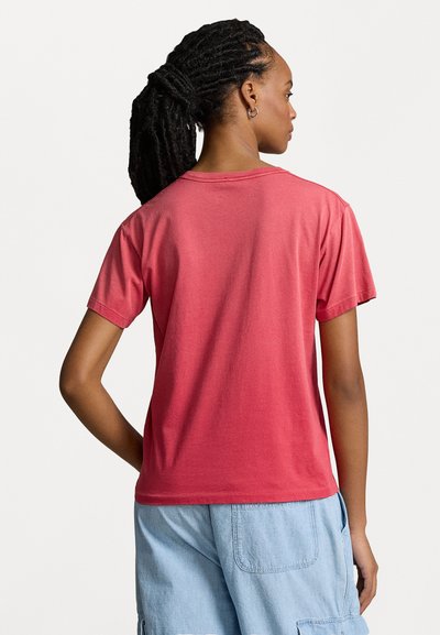 Polo Ralph Lauren TRUCK SHORT SLEEVE - T-shirt print - sunrise red