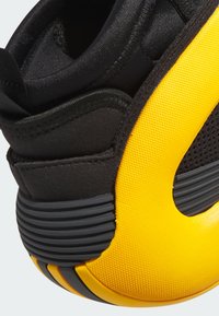 adidas Performance HARDEN VOLUME 8 - Scarpe da basket - crew yellow core black silver metallic