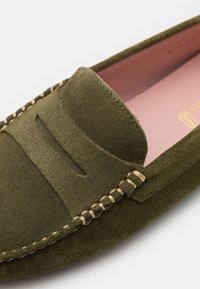 Pretty Ballerinas Mocassins - olive