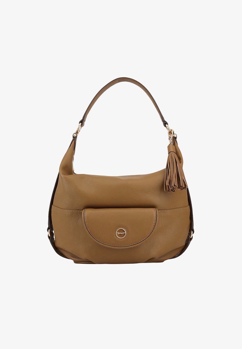 Bruine lederen schoudertas met een afgeronde vorm, voorflapzak en een kwastaccent. Voorzien van gouden hardware en een zachte textuur.