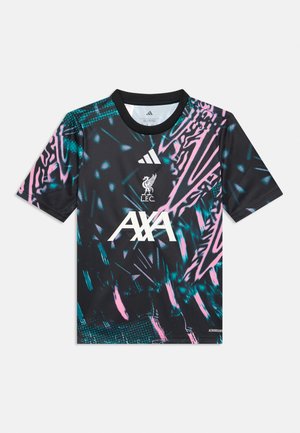 Maglietta nera a maniche corte con un dinamico motivo grafico multicolore, con il logo bianco "AXA" e lo stemma del Liverpool FC sul davanti.