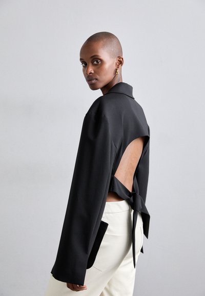 A.W.A.K.E. MODE DOUBLE BREASTED WITH BACK CUTOUT AND TIES - Blazer - black