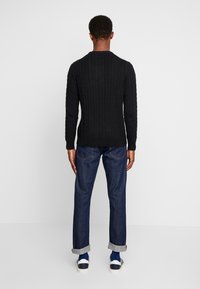 Lyle & Scott Strickpullover - black