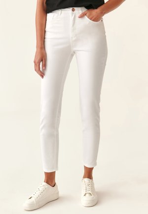 TATUUM ROMIKI - Jeans Slim Fit - white