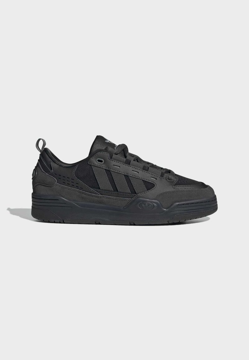 adidas Originals ADI2000 Trainers carbon pantone core black