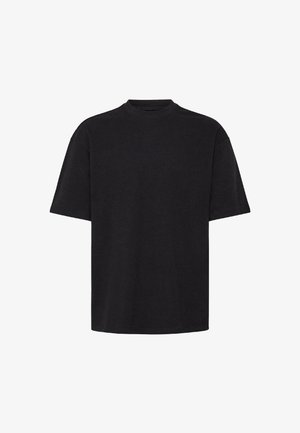 Čierne tričko s krátkym rukávom vyrobené z bavlny. Má okrúhly výstrih a pohodlný voľný strih s rovnomerným lemom a minimálnym šitím.