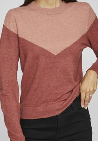 VILA RUNDHALS - Džemperis - burnt henna
