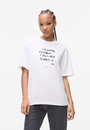 RELAXED-FIT KARL QUOTE - Majica kratkih rukava s printom - white