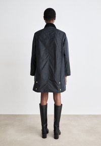 Barbour BEADNELL - Rövid kabát - navy/classic