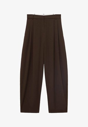 Pantalones de talle alto marrones con pliegues, hechos de tela suave. Corte holgado, diseño de pierna recta, con lazos para cinturón y cremallera.