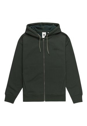 Sudadera cremalleras de color verde oscuro con capucha fija, detalles de cordón, bolsillos laterales, puños acanalados y una textura suave. Presenta un logo en el pecho.