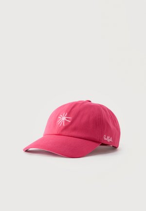 Pinkfarbene Baseballkappe mit einem weißen, gestickten Sonnendesign auf der Vorderseite und einer kleinen weißen Unterschrift an der Seite, auf hellem Hintergrund präsentiert.