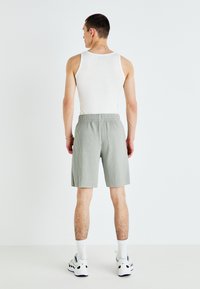 Only & Sons ONSASHER PLEATED PLISSEE  - Pantaloni scurți - limestone