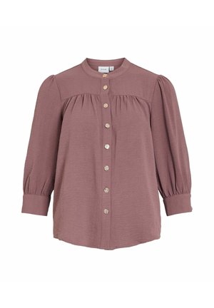 Blusa mauve a maniche lunghe con colletto alto, yoke arricciato, chiusura con bottoni e maniche con polsini, realizzata in un tessuto texture.