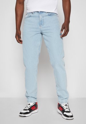 SMALL SIGNATURE TAPERED FIVEPOCKET - Jeans Tapered Fit - light blue