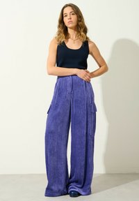 Authentic Cashmere COL U - Top - navy
