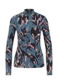 Haut à manches longues bleu avec un col haut, présentant un motif abstrait multicolore en noir, rose et crème. Texture de tissu douce.