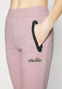 Ellesse Träningsbyxor - light pink