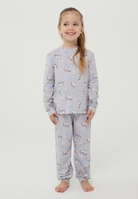 Jasnoszara piżama z długim rękawem z nadrukiem jednorożca i gwiazd, wykonana z miękkiej bawełny, z elastycznymi mankietami i pasem dla wygody.