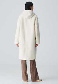 OPUS HANNIE - Klassischer Mantel - soft cream