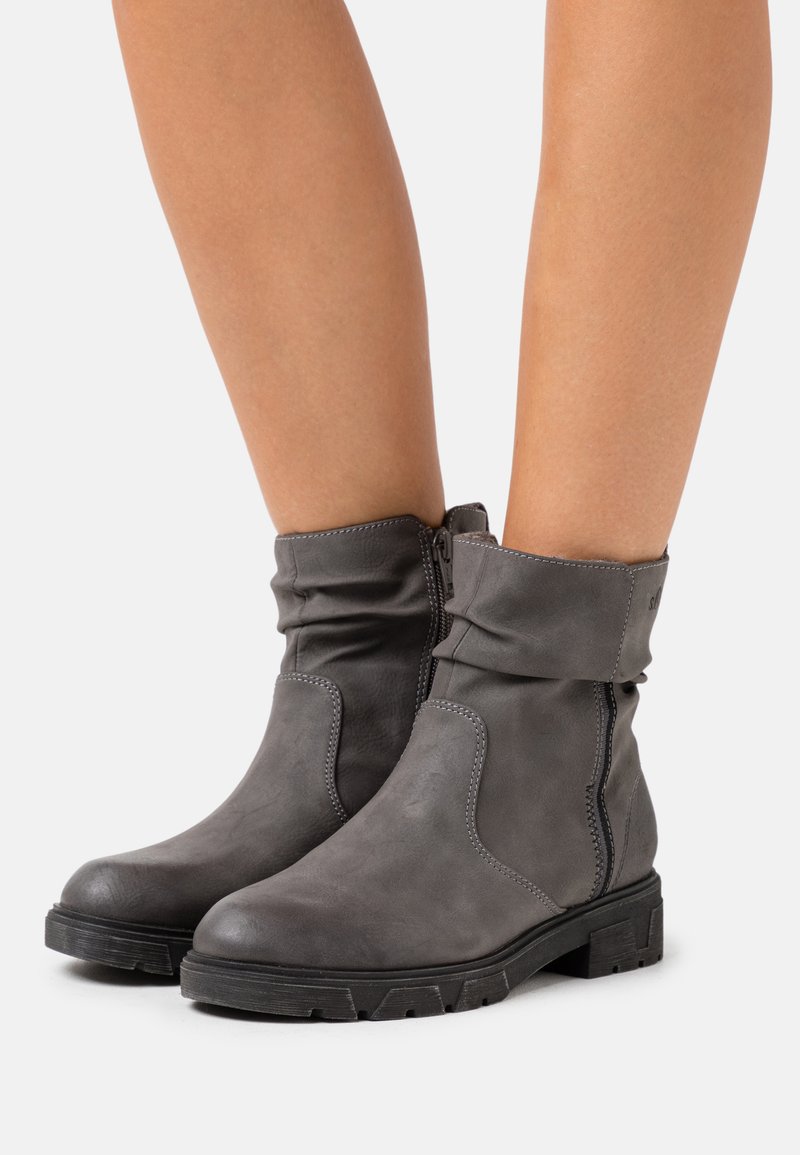 s.Oliver Stiefelette - grey