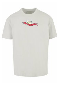 Lysegrå bomulds t-shirt med korte ærmer, der har et trykt design af en fugl og et rødt bånd i midten. Klassisk crewneck stil.