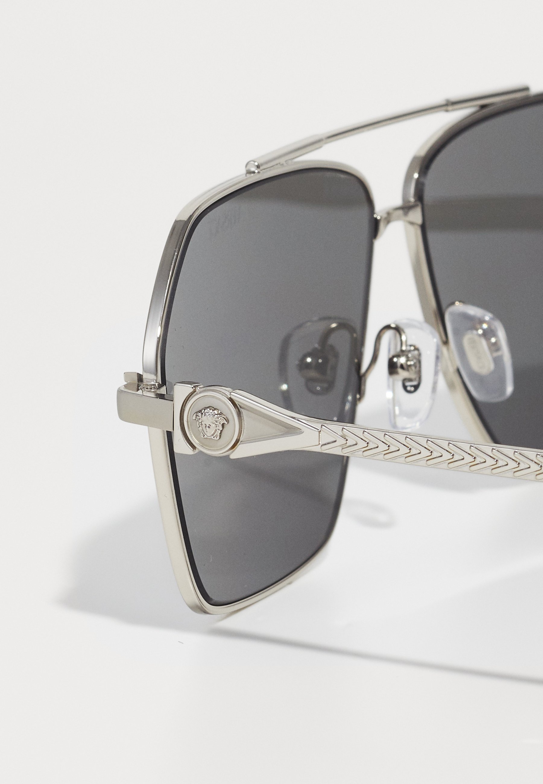 VERSACE ヴェルサーチ MOD.X05 オーバル シルバー グレー VERSACE ヴェルサーチ MOD.X05 オーバル シルバー グレー