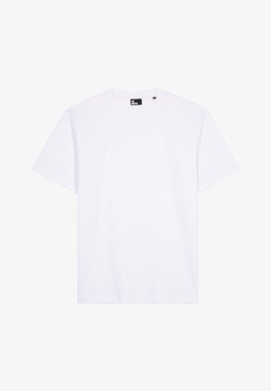 Hvid kortærmet T-shirt med rund hals lavet af glat stof med et sort mærke inde i halsudskæringen.