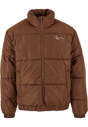 Giubbotto imbottito marrone con colletto alto, zip frontale, polsini ed orlo elasticizzati. Presenta un design trapuntato e un logo bianco sul petto.