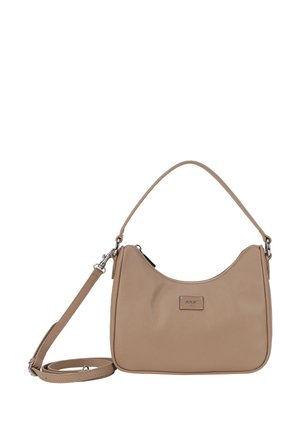 Borsa a tracolla in pelle beige con una forma curvata, tracolla regolabile, hardware con logo e superficie texturizzata. Presenta una chiusura con zip per maggiore sicurezza.