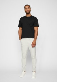 2Y Premium BASIC - Chino-püksid - melange