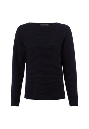 Langärmliger schwarzer Pullover aus geripptem Strick mit U-Boot-Ausschnitt, geradem Saum und strukturierten horizontalen Streifen, vor weißem Hintergrund dargestellt.