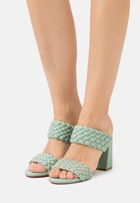 Steve Madden TANGLE - Mules de salto - mint