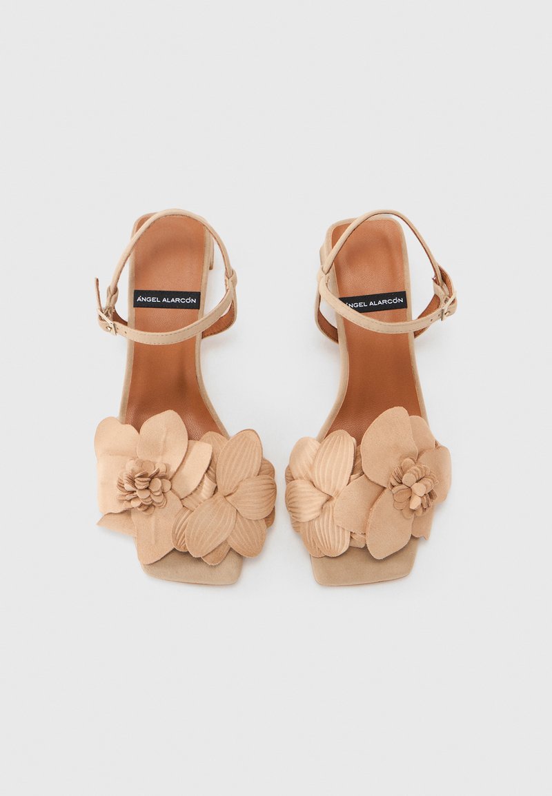 NGEL ALARC N Sandali - beige - it