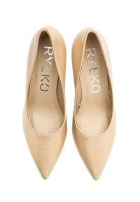 Décolleté in pelle nuda con design a punta, texture liscia e stile minimalista. L'interno presenta "RYLKO" in argento.