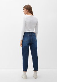 s.Oliver MIT ANKLE LEG - Jeansy Relaxed Fit
