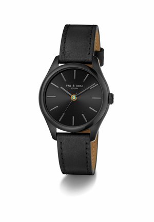 Ceas de mână analog negru cu curea din piele, cadran minimalist și sigla „rag & bone New York” pe față.